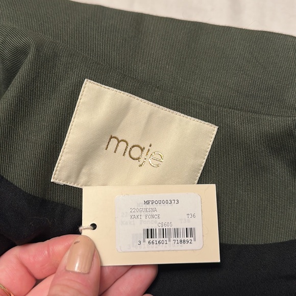 Maje size 36 structured jacket in dark green, never worn. - Picture 4 of 4
